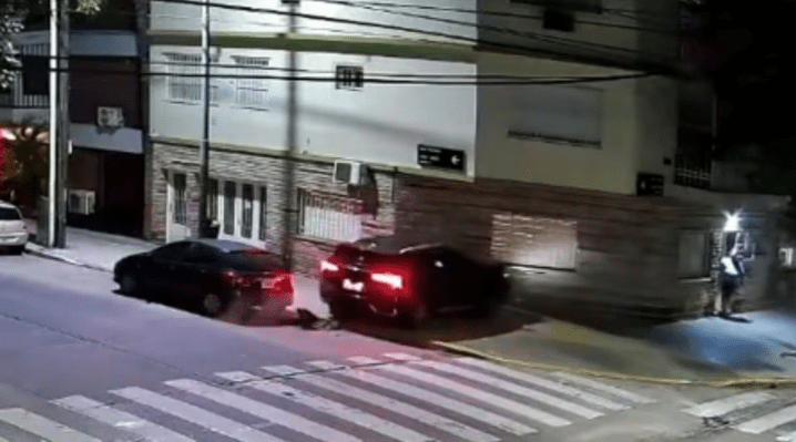 Conductor alcoholizado chocó cuatro autos y el frente de una casa en Villa del&nbsp;Parque