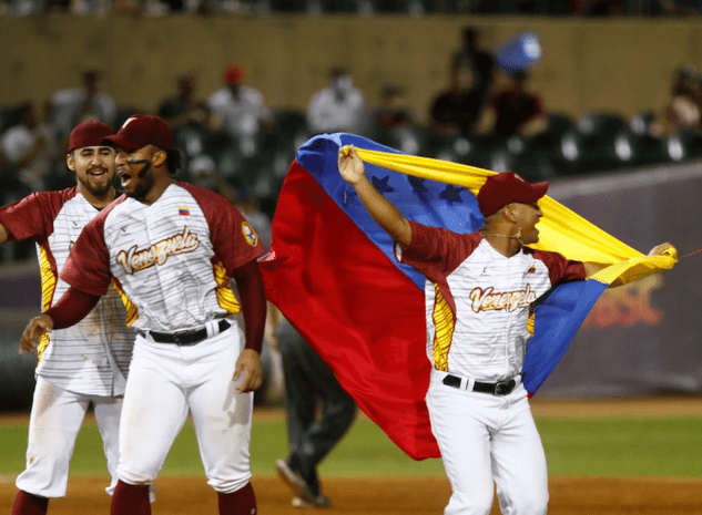 La liga venezolana de béisbol reanudará el torneo tras la suspensión del fin de&nbsp;semana