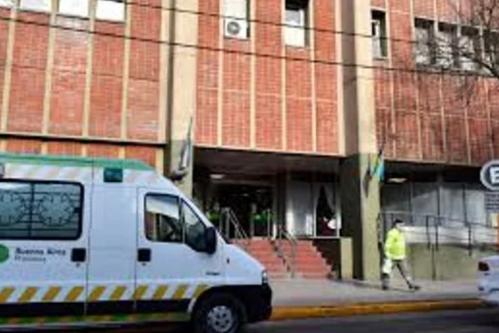 Un violento episodio de agresión contra un transporte escolar terminó con un&nbsp;herido