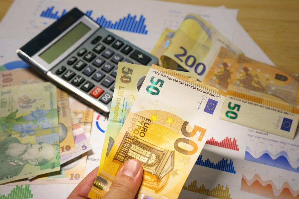 Riesgo país toca fondo en ocho años mientras bonos suben en Wall Street